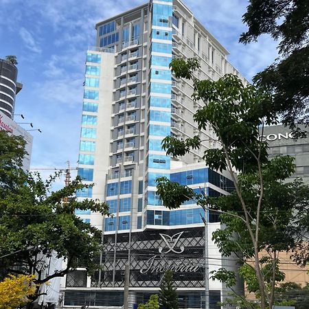 Hola! Condotel @ Inspiria Davao Stadt Exterior foto