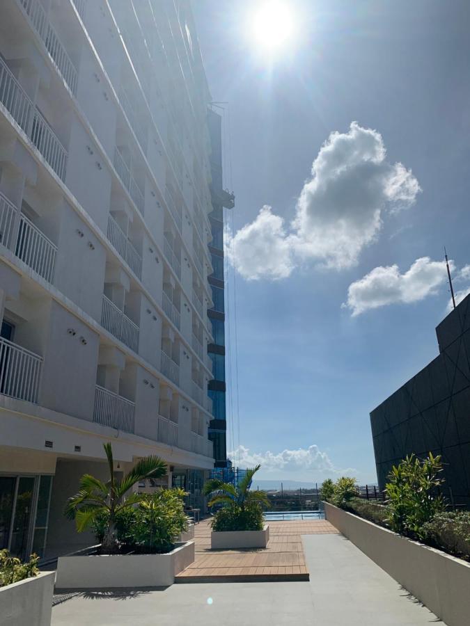 Hola! Condotel @ Inspiria Davao Stadt Exterior foto
